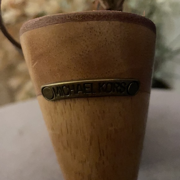 BRAND NEW Michael Kors Bronze and Gold Platform shoe 5.5 - Picture 7 of 7